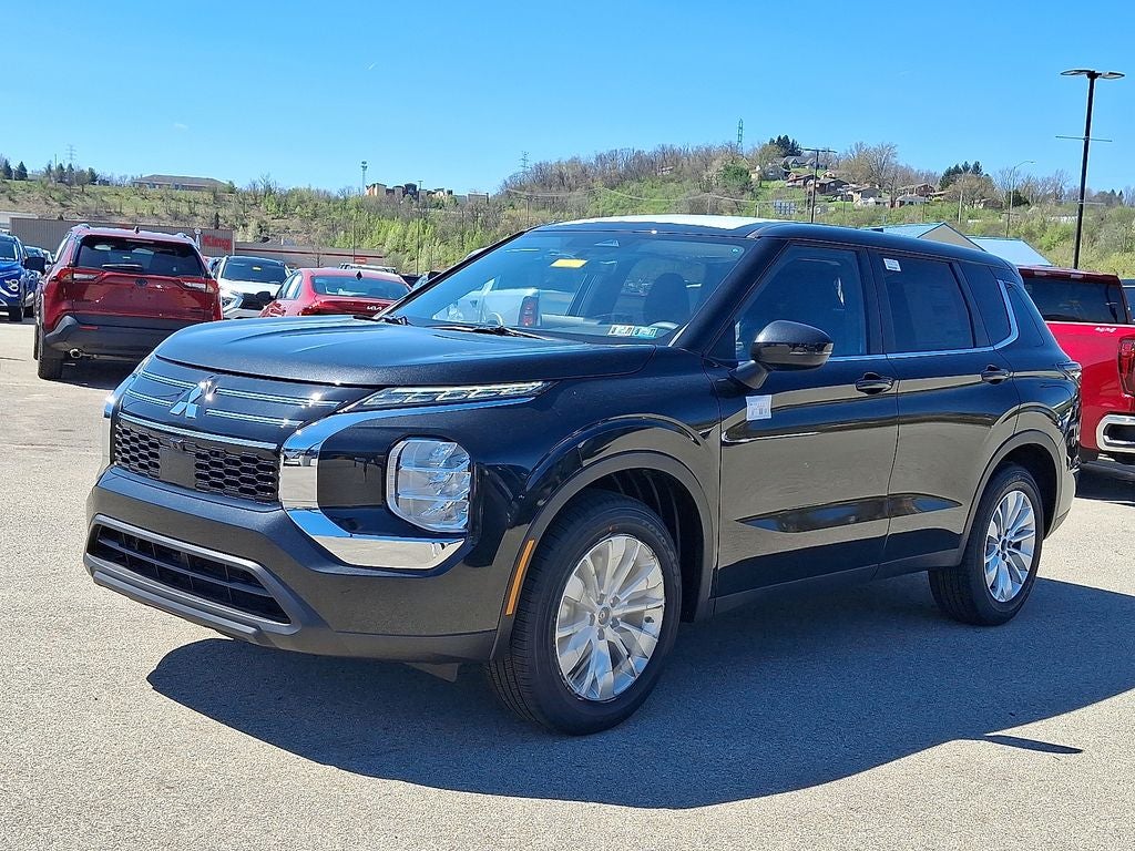 2026 Mitsubishi Outlander ES