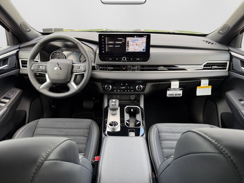 2026 Mitsubishi Outlander LE