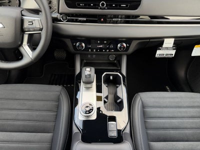 2026 Mitsubishi Outlander LE