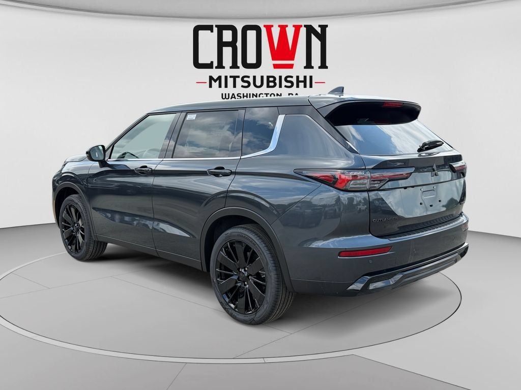 2026 Mitsubishi Outlander LE