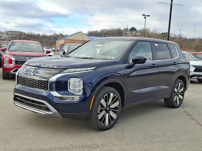 2026 Mitsubishi Outlander SE Tech