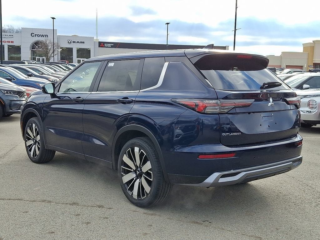 2026 Mitsubishi Outlander SE Tech