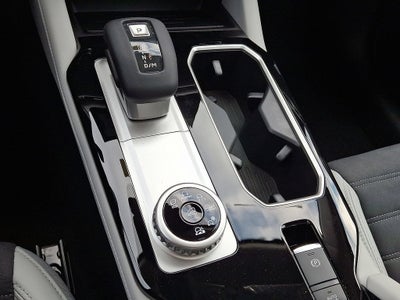 2026 Mitsubishi Outlander SE Tech