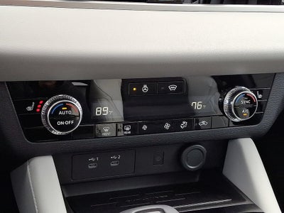 2026 Mitsubishi Outlander SE Tech