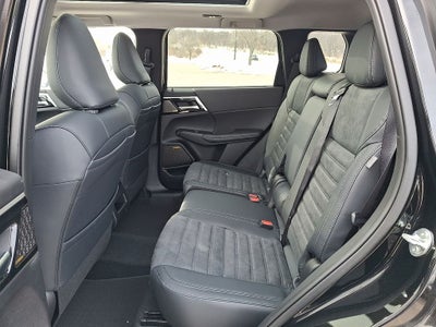 2026 Mitsubishi Outlander SE TECH