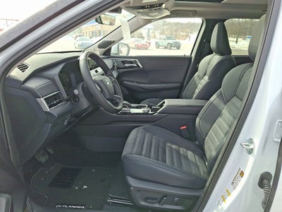 2026 Mitsubishi Outlander SE TECH