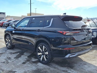 2026 Mitsubishi Outlander SE