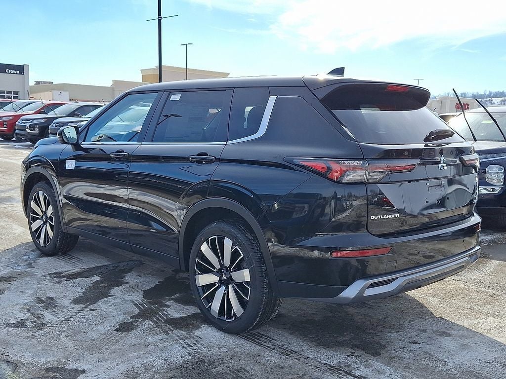 2026 Mitsubishi Outlander SE