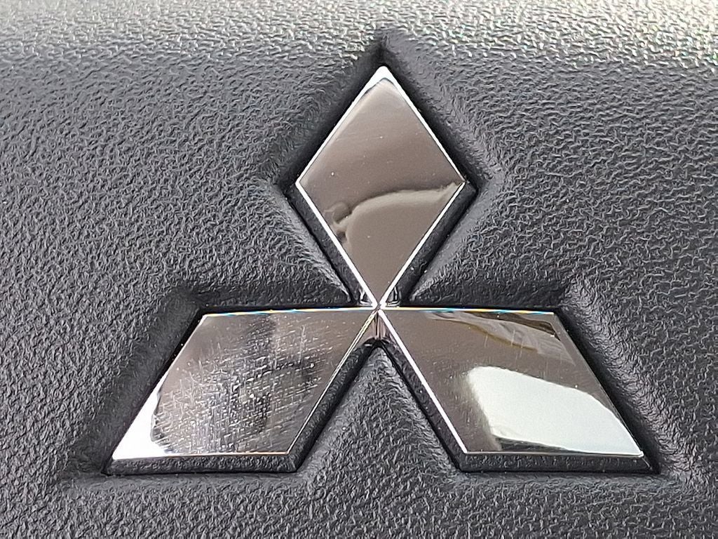 2026 Mitsubishi Outlander SE TECH