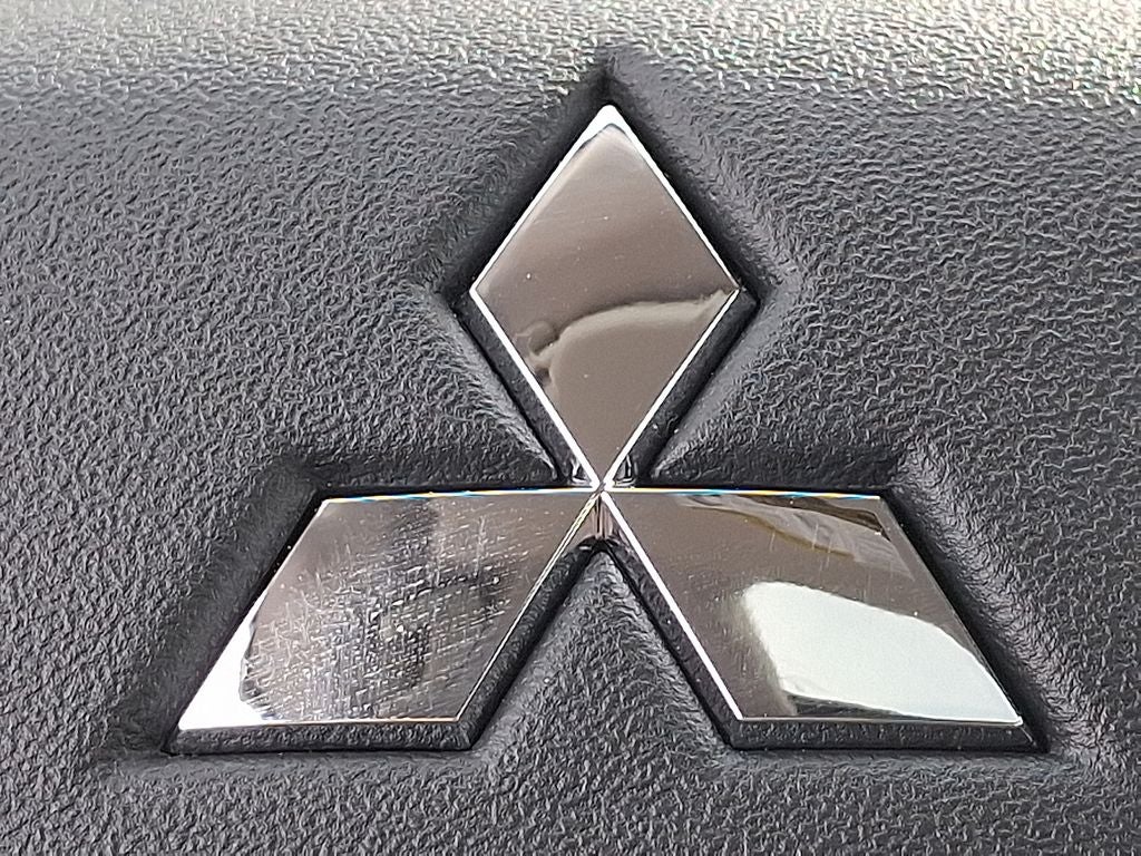 2026 Mitsubishi Outlander SE TECH