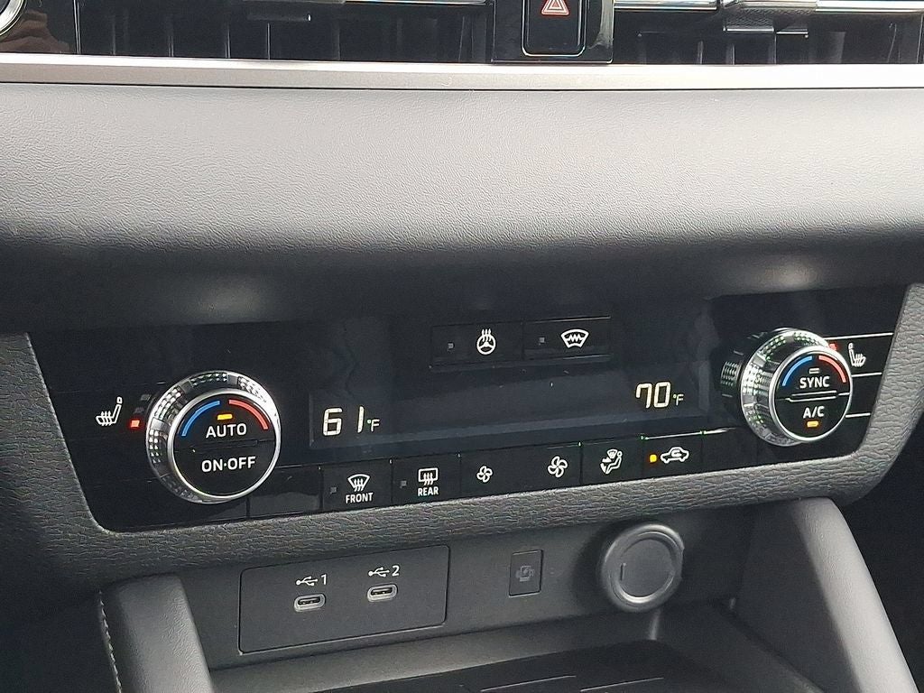 2026 Mitsubishi Outlander SE