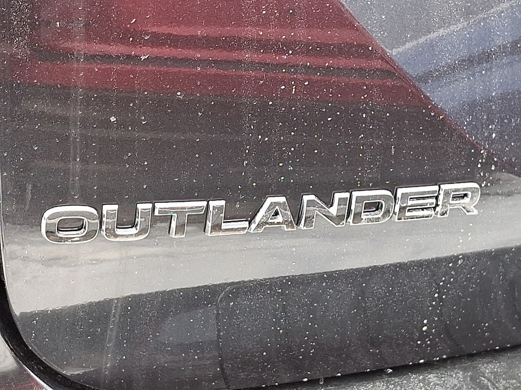 2026 Mitsubishi Outlander SE TECH