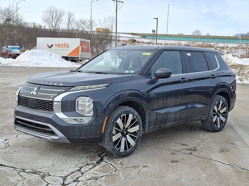 2026 Mitsubishi Outlander SE TECH
