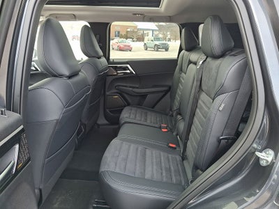 2026 Mitsubishi Outlander SE TECH