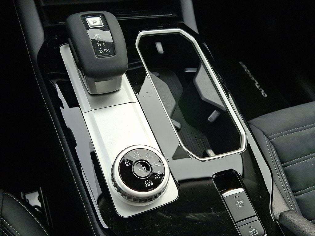 2026 Mitsubishi Outlander SE TECH