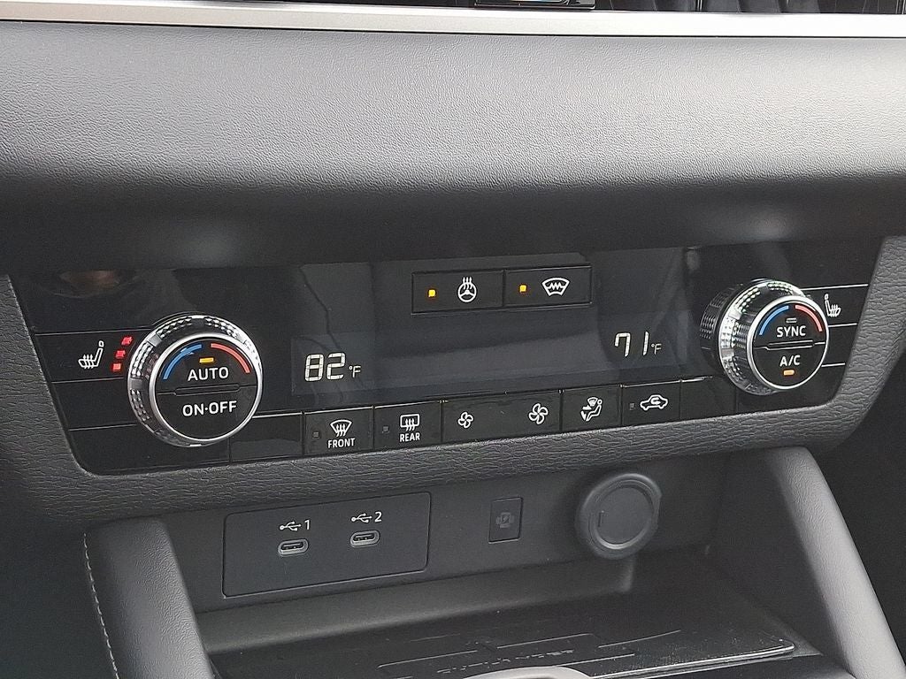 2026 Mitsubishi Outlander SE TECH