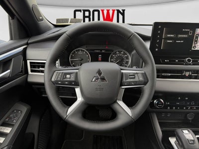 2026 Mitsubishi Outlander LE