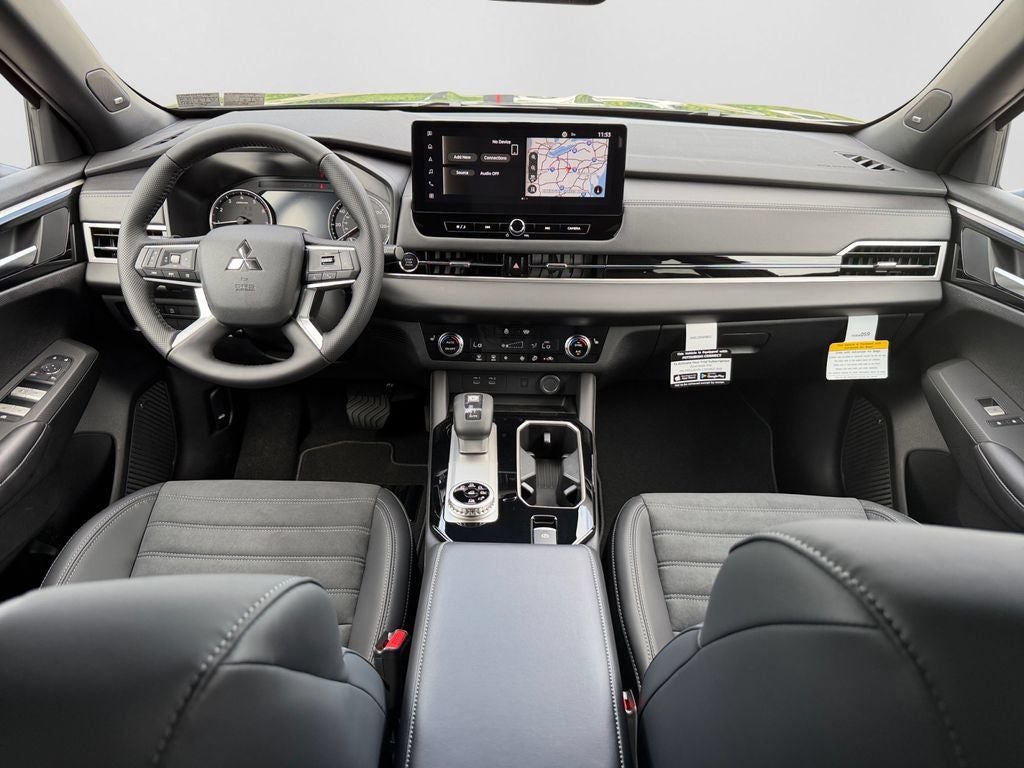 2026 Mitsubishi Outlander LE