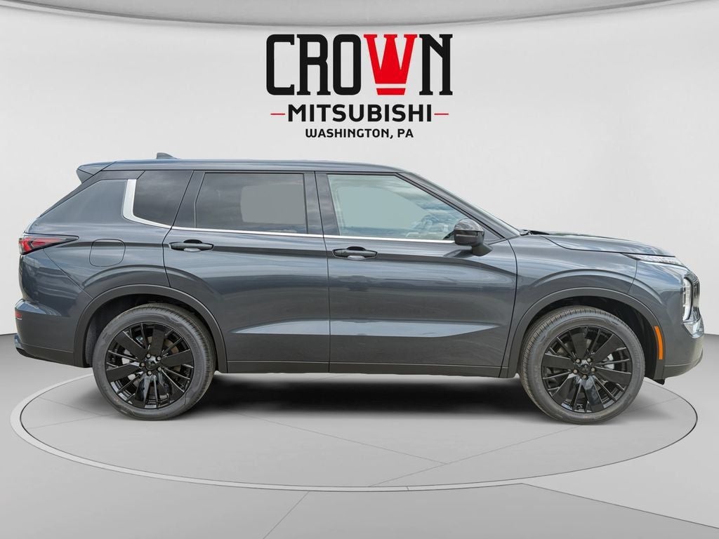 2026 Mitsubishi Outlander LE