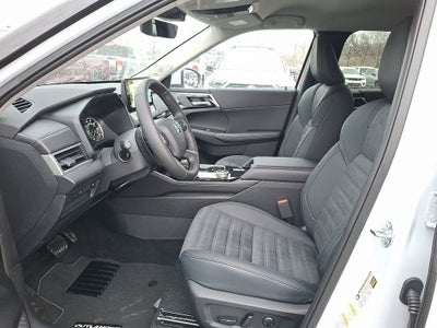 2026 Mitsubishi Outlander SE