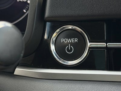 2023 Mitsubishi Outlander PHEV SE tech