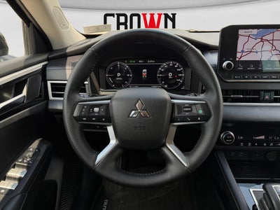 2023 Mitsubishi Outlander PHEV SE tech