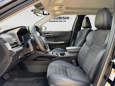 2023 Mitsubishi Outlander PHEV SE tech