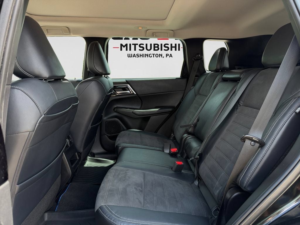 2023 Mitsubishi Outlander PHEV SE tech