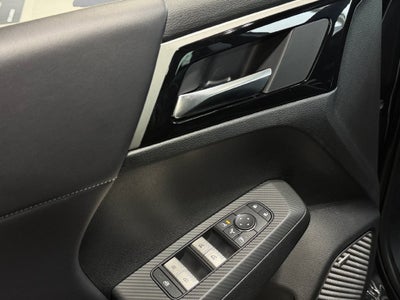 2026 Mitsubishi Outlander PHEV SE