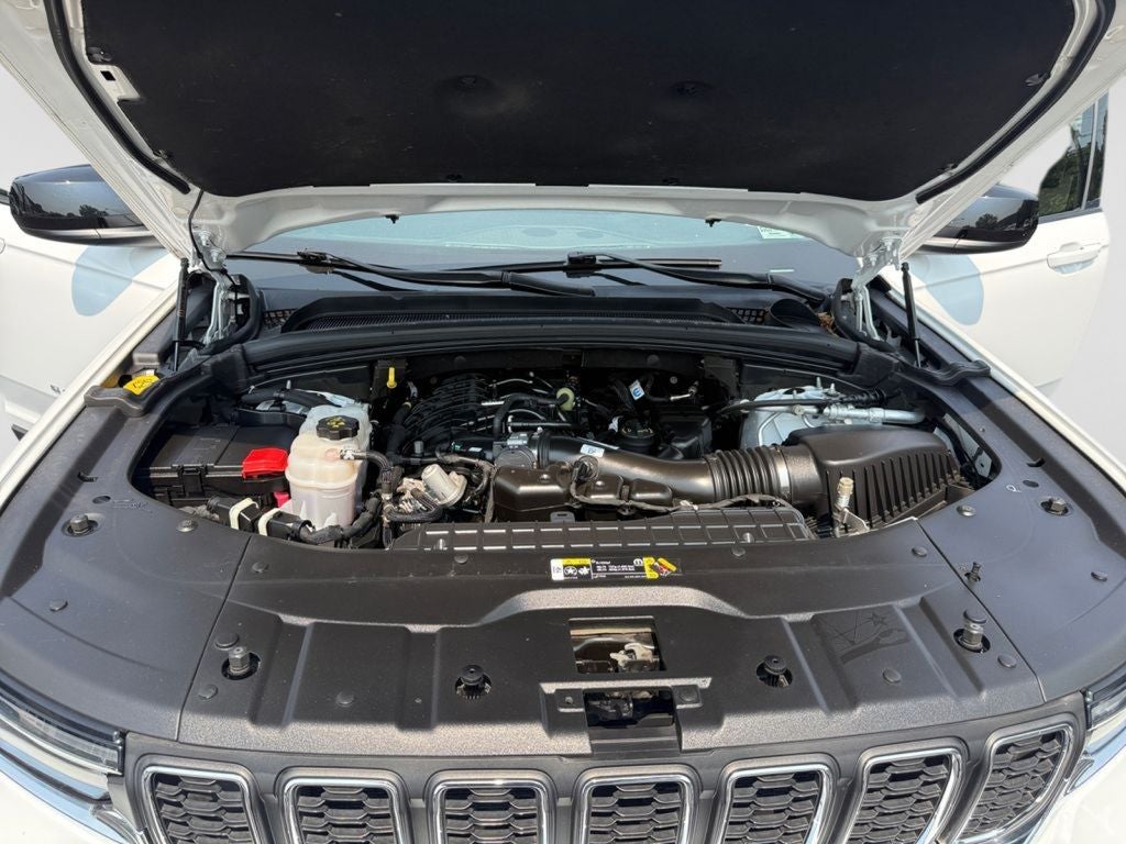 2023 Jeep Grand Cherokee Laredo