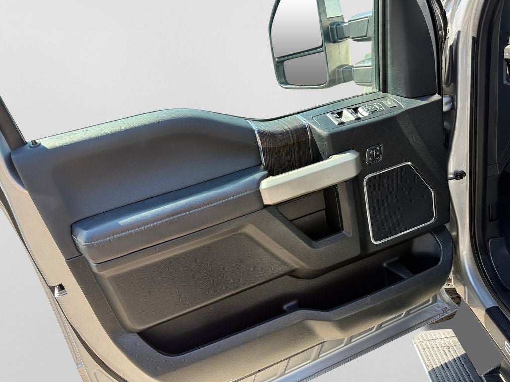 2021 Ford F-350SD Lariat
