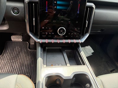 2024 GMC Acadia AT4