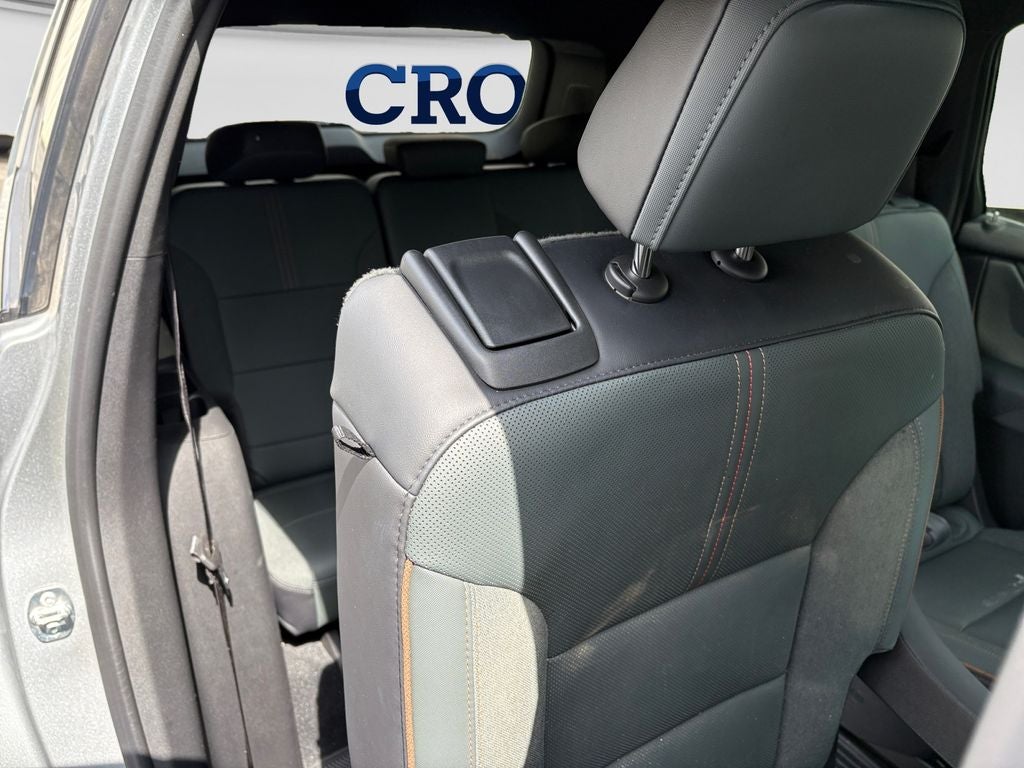 2024 GMC Acadia AT4