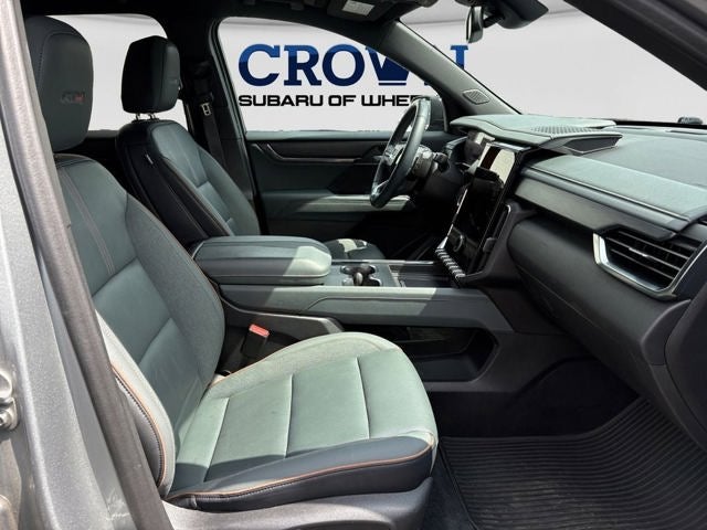 2024 GMC Acadia AT4