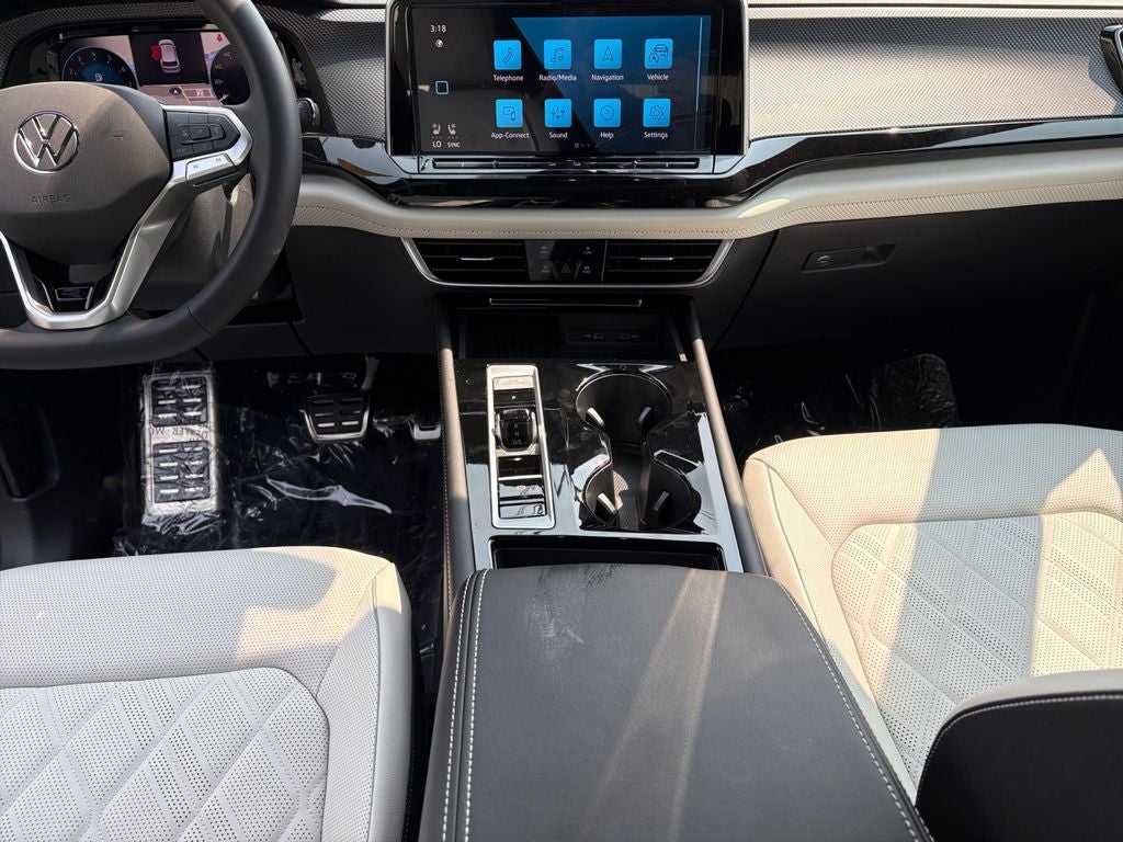 2026 Volkswagen Atlas Cross Sport 2.0T SEL Premium R-Line