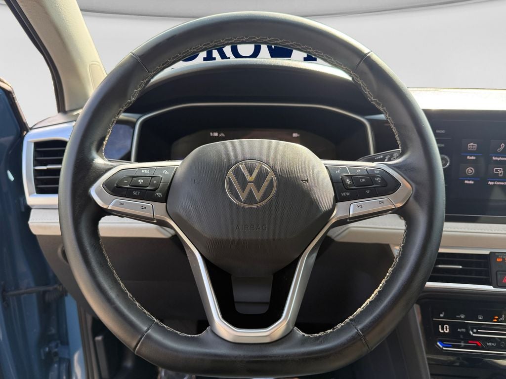 2025 Volkswagen Taos 1.5T SE