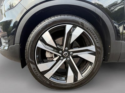 2020 Volvo XC40 Momentum