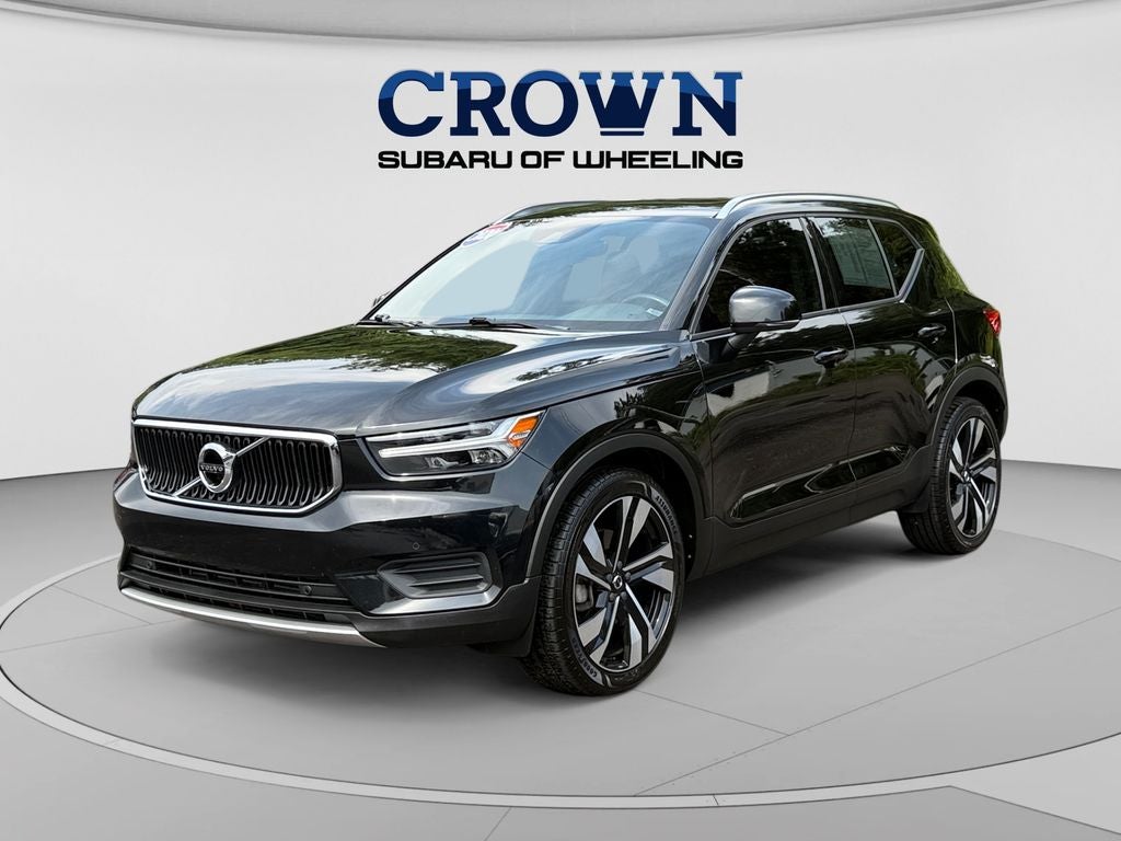 2020 Volvo XC40 Momentum