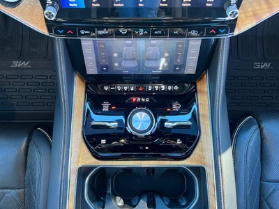 2023 Jeep Grand Wagoneer Series III