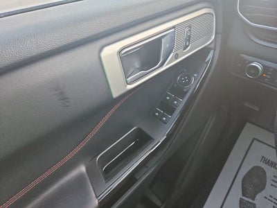 2022 Ford Explorer ST-Line