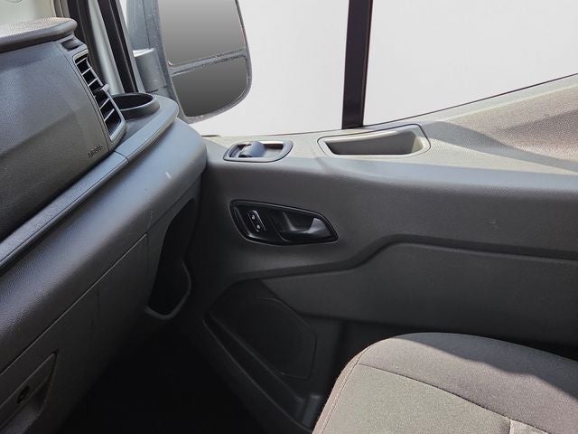 2022 Ford Transit-250 Base