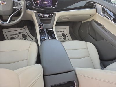 2025 Cadillac XT6 Premium Luxury